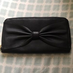 Black wallet